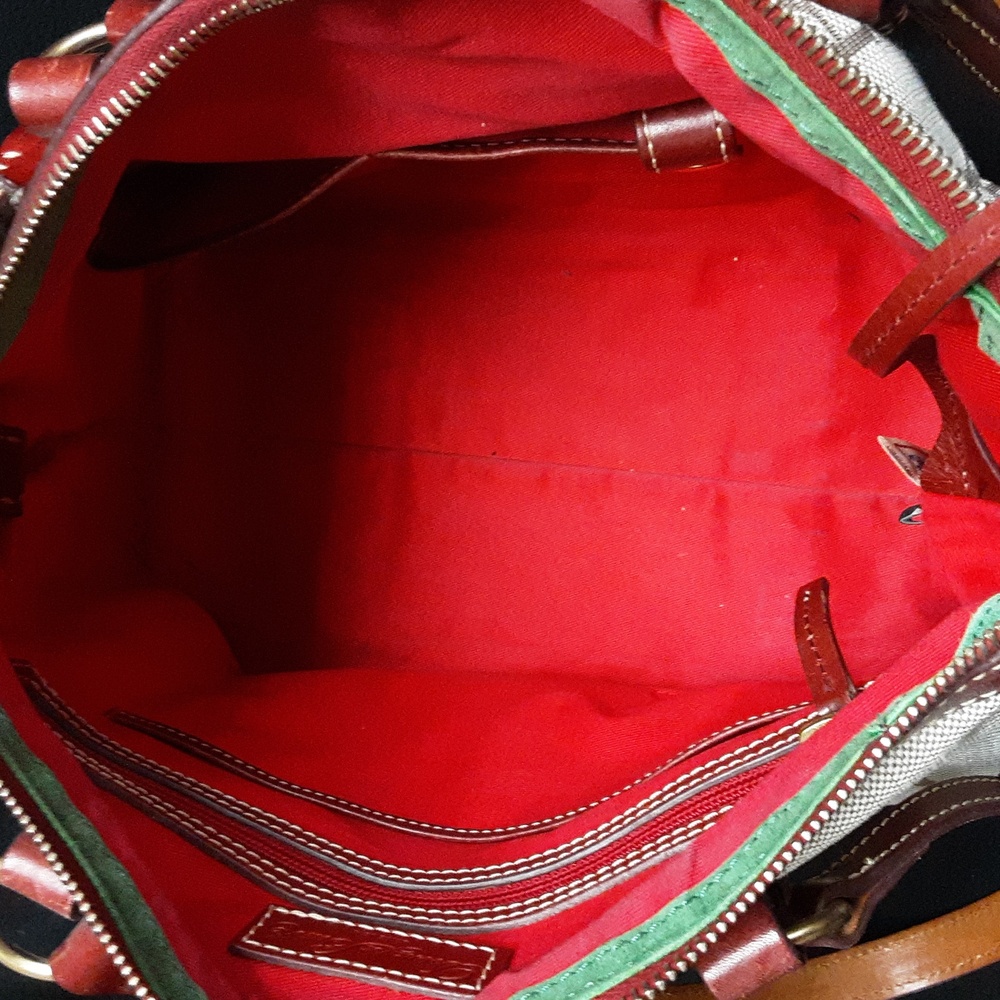 Dooney & Bourke Red and Cream Shoulder Bag - Picture 10 of 11